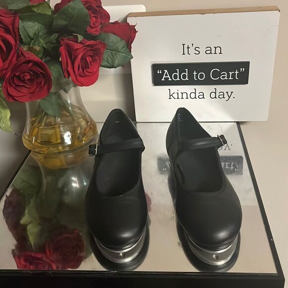 GIRLS CAPEZIO TAP DANCE SHOES - Picture 1 of 8